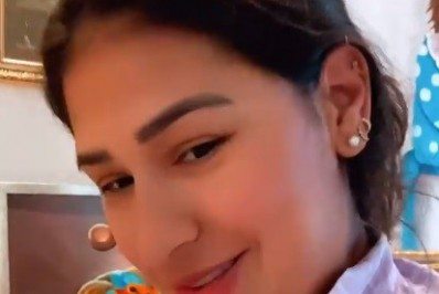 Simone é internada para tratar doença no útero