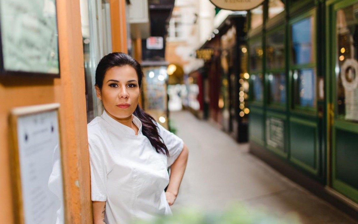 C&acirc;ndida Batista