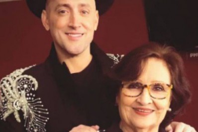 Mãe de Paulo Gustavo fala sobre um ano da morte do humorista