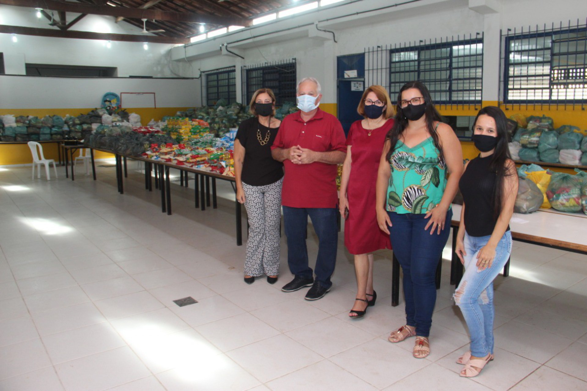 Processo de montagem dos kits. - Foto: divulga&ccedil;&atilde;o/PMI