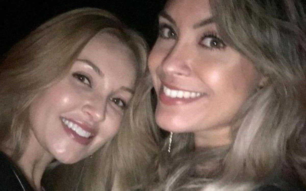 Ellen, amiga de Sarah que fazia parte da equipe de assessoria de redes sociais da sister, deixa fun&ccedil;&atilde;o

