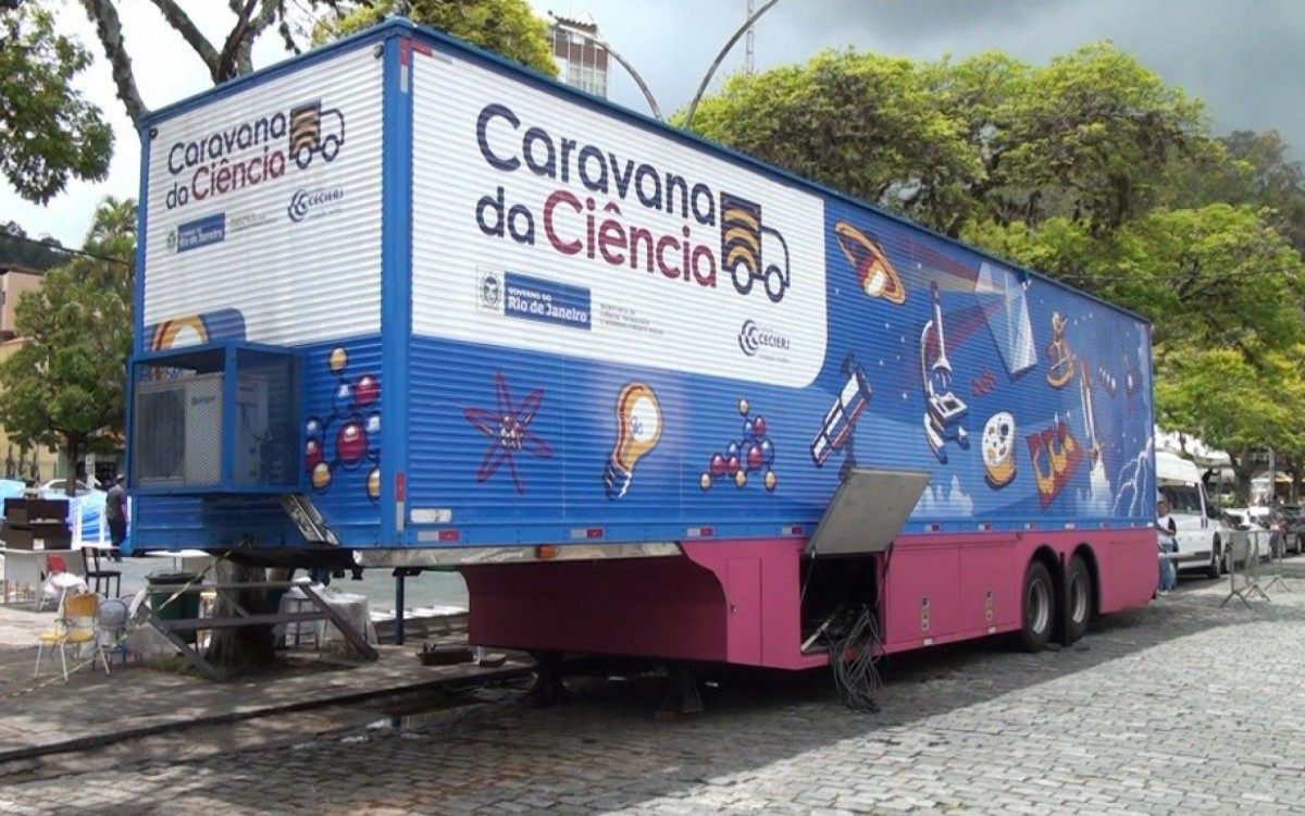 A Pra&ccedil;a da Ci&ecirc;ncia Itinerante tem um convite a fazer aos professores dos ensinos Fundamental I e II de todo o Estado do Rio de Janeiro