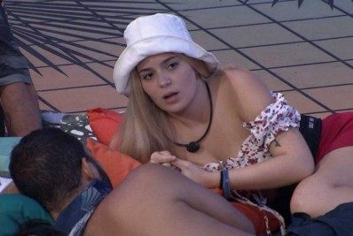 Viih Tube descasca para cima de Gilberto: 'Não ligo para sua opinião'