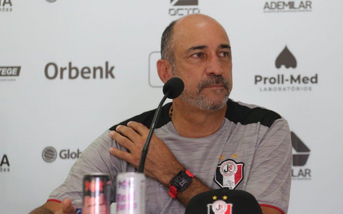 Vin&iacute;cius Eutr&oacute;pio 