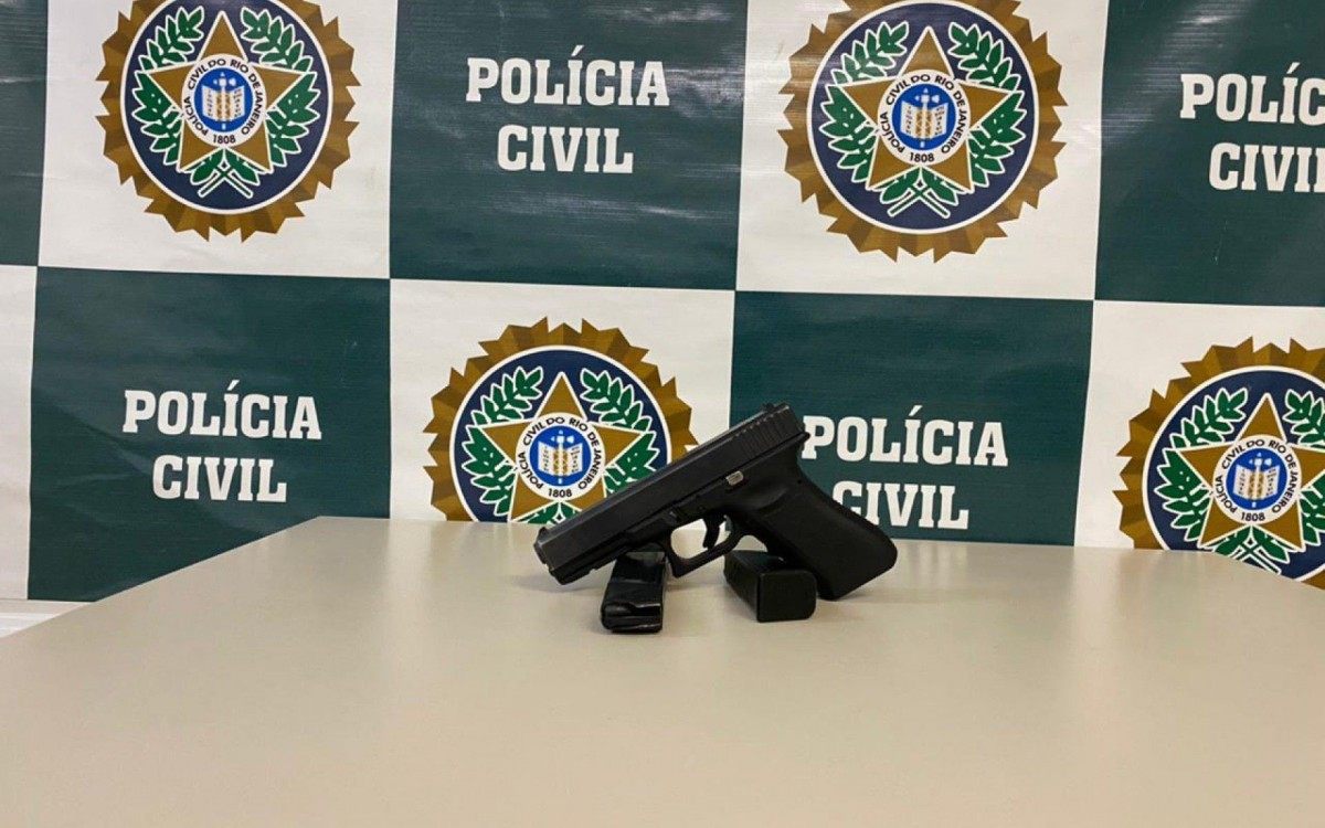 Pol&iacute;cia prende chefe da mil&iacute;cia de Belford Roxo	