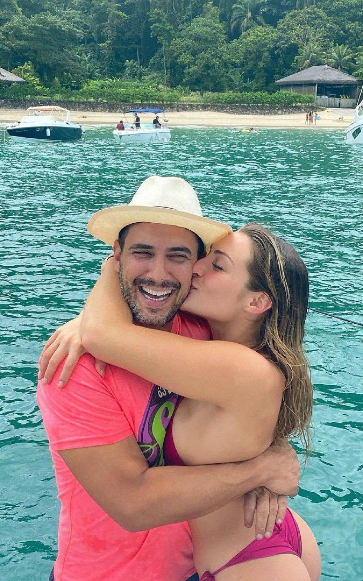 Andr&eacute; Marques e Sofia Sterling