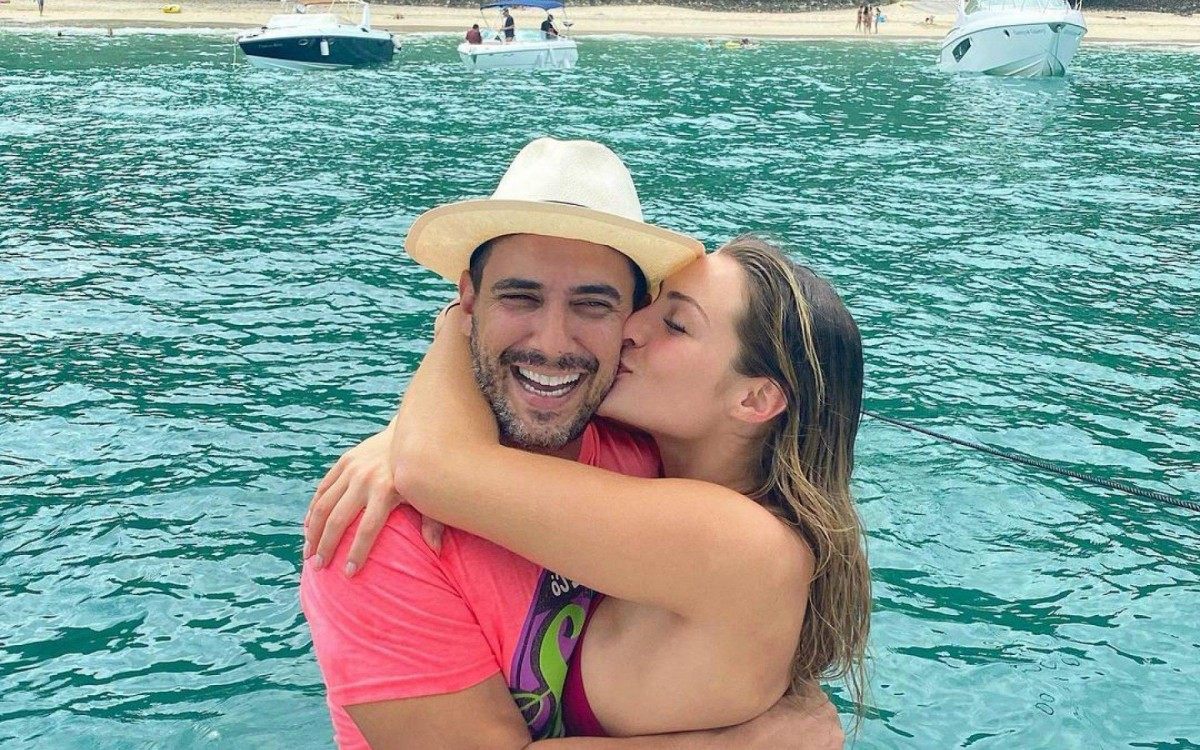 Andr&eacute; Marques e Sofia Sterling