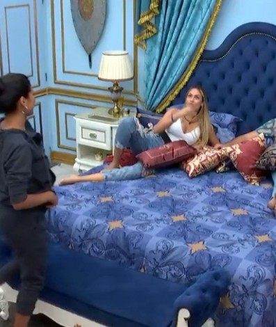 Sarah, Pocah e Gilberto - reprodu&ccedil;&atilde;o da TV Globo