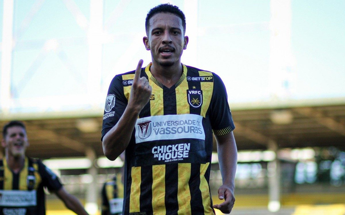 Caio Vitor marcou o gol da vit&oacute;ria contra o Maca&eacute;