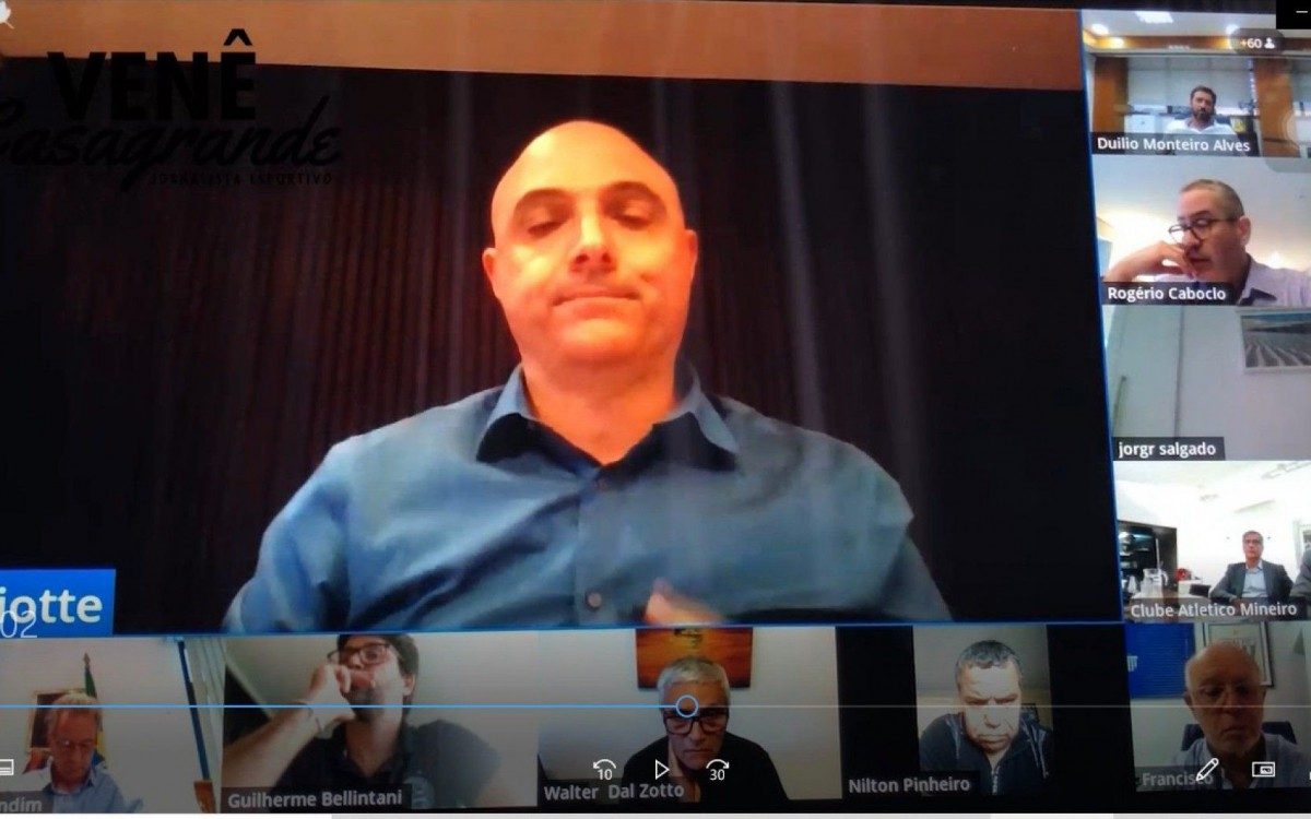 Presidente do Palmeiras durante reuni&atilde;o com a CBF