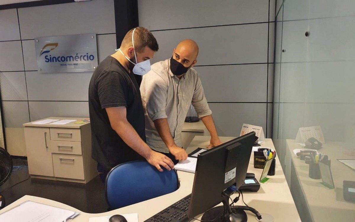 Servi&ccedil;os s&atilde;o prestados na sede da CDL e Sincom&eacute;rcio de Nova Friburgo por formandos do curso de Psicologia da Est&aacute;cio