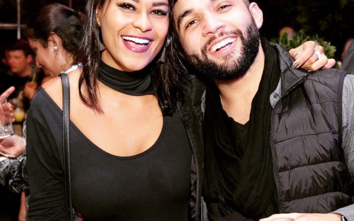 Jonathan Costa e Carolina Santos