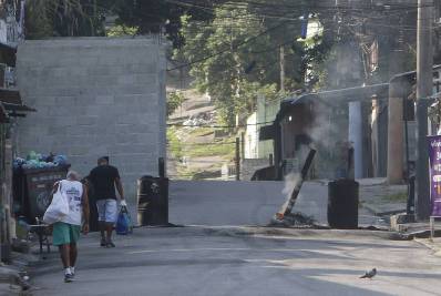 Guerra entre facções rivais de comunidades em Madureira deixa uma pessoa morta
