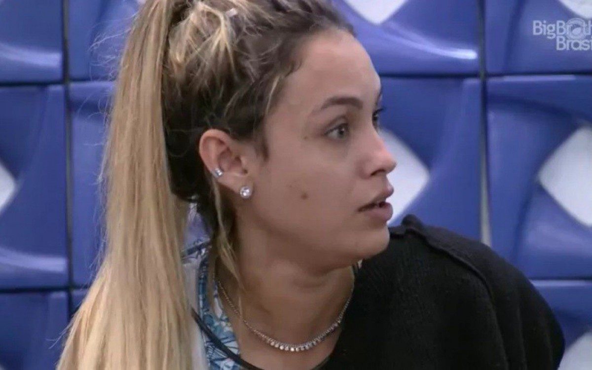 Sarah fica irritada com Gilberto ap&oacute;s brother falar sobre Rodolffo: 'Cala a tua boca'