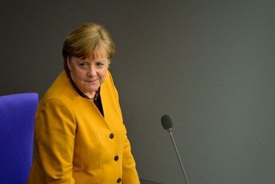 Angela Merkel alerta que 'cada dia conta' durante combate à covid-19 na Alemanha