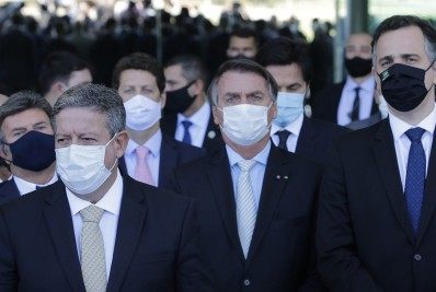 Defendida por Lira, Bolsonaro diz que proposta de semipresidencialismo é uma 'besteira'