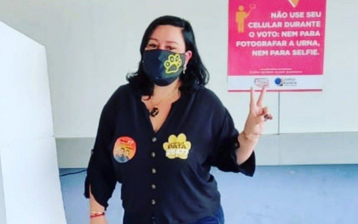 Marcelle Almeida Pinheiro Caetano, &eacute; propriet&aacute;ria de um pet shop que foi fiscalizado na tarde desta quarta-feira (24).