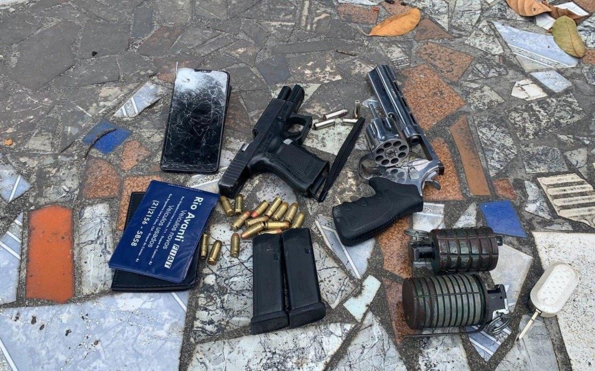 A&ccedil;&atilde;o da PM termina com um morto e cinco presos em Duque de Caxias