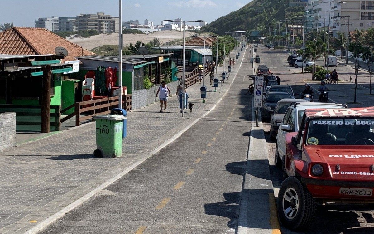 Movimenta&ccedil;&atilde;o de turistas tamb&eacute;m era pequena pela orla da Praia Grande