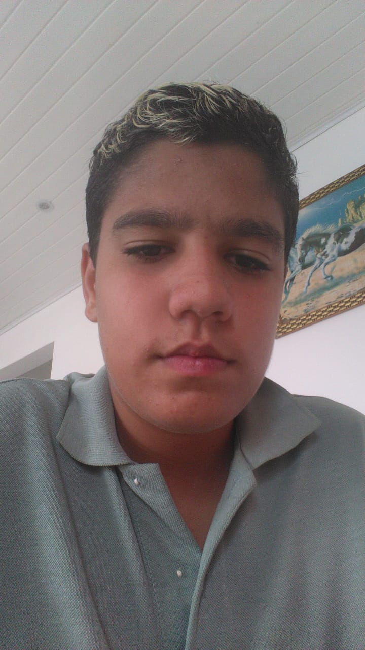 Mateus, de 14 anos, desapareceu na &uacute;ltima segunda-feira, a caminho da escola, na Comunidade do Rola, em Santa Cruz, na Zona Oeste  