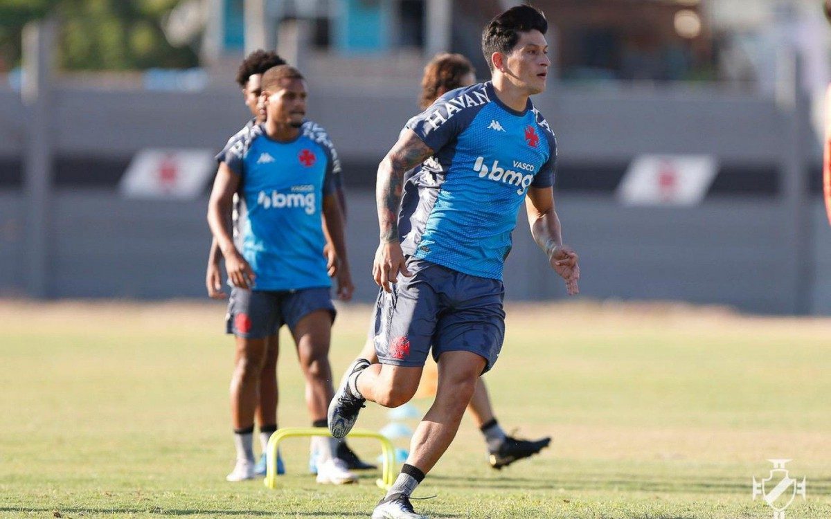 Submetido a um trabalho especial de recondicionamento f&iacute;sico, Cano far&aacute; a estreia como titular na temporada 2021