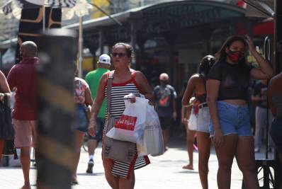 Caxias publica decreto e flexibiliza o uso de máscaras no município