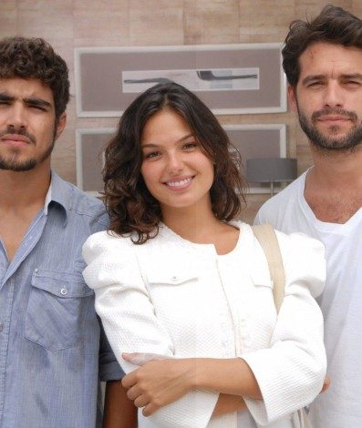 Marcela (Isis Valverde) Edgar (Caio Castro) e Renato (Guilherme Winter) - TV GLOBO / Marcio Nunes 