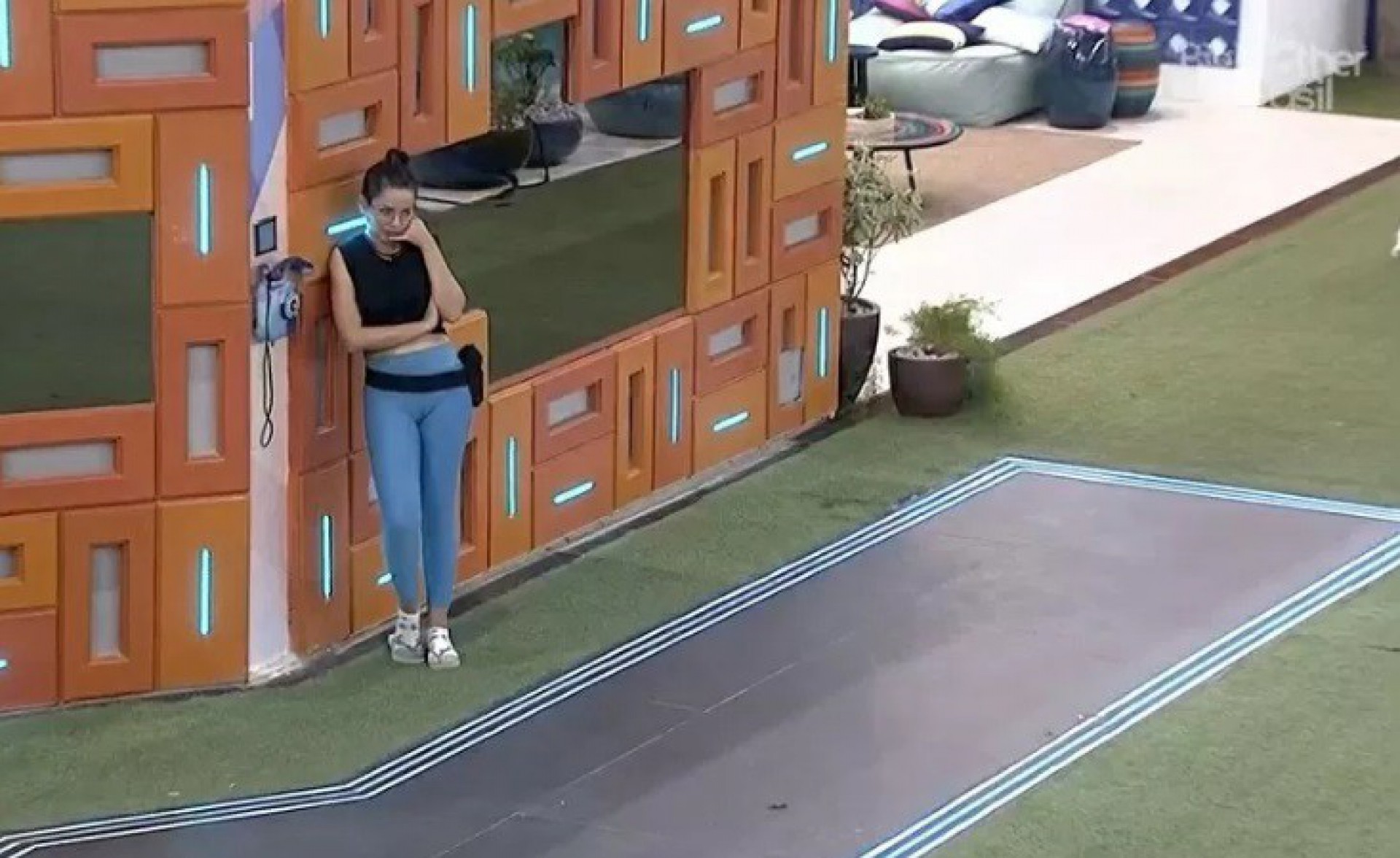 Juliette 'd&aacute; plant&atilde;o' ao lado do Big Fone - Reprodu&ccedil;&atilde;o / TV Globo