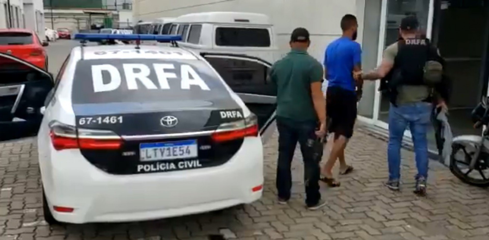 Tubarão foi preso pela polícia 