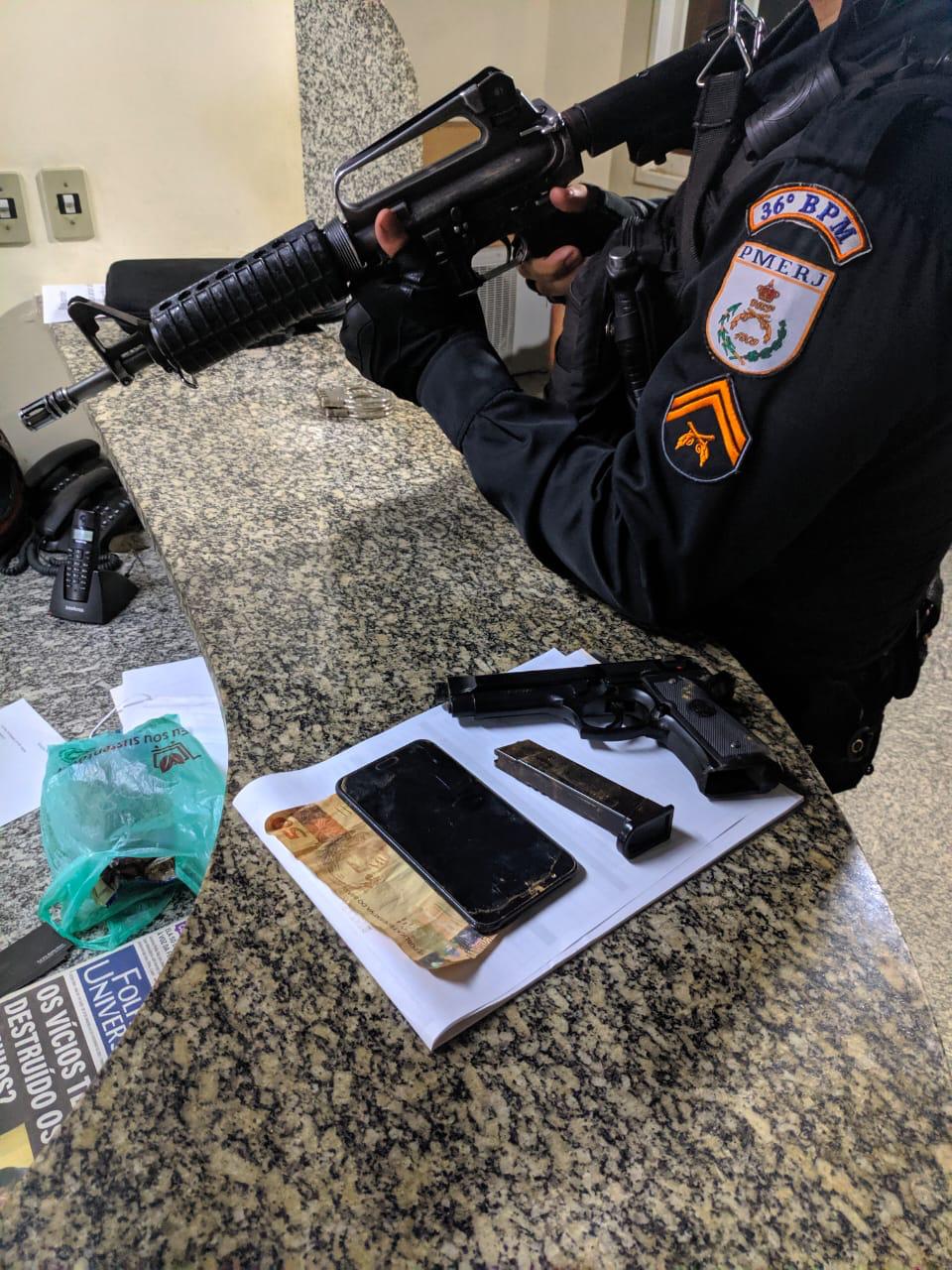 Itaocara: Dupla &eacute; surpreendida com pistola falsa durante a&ccedil;&atilde;o do 36&deg; BPM.