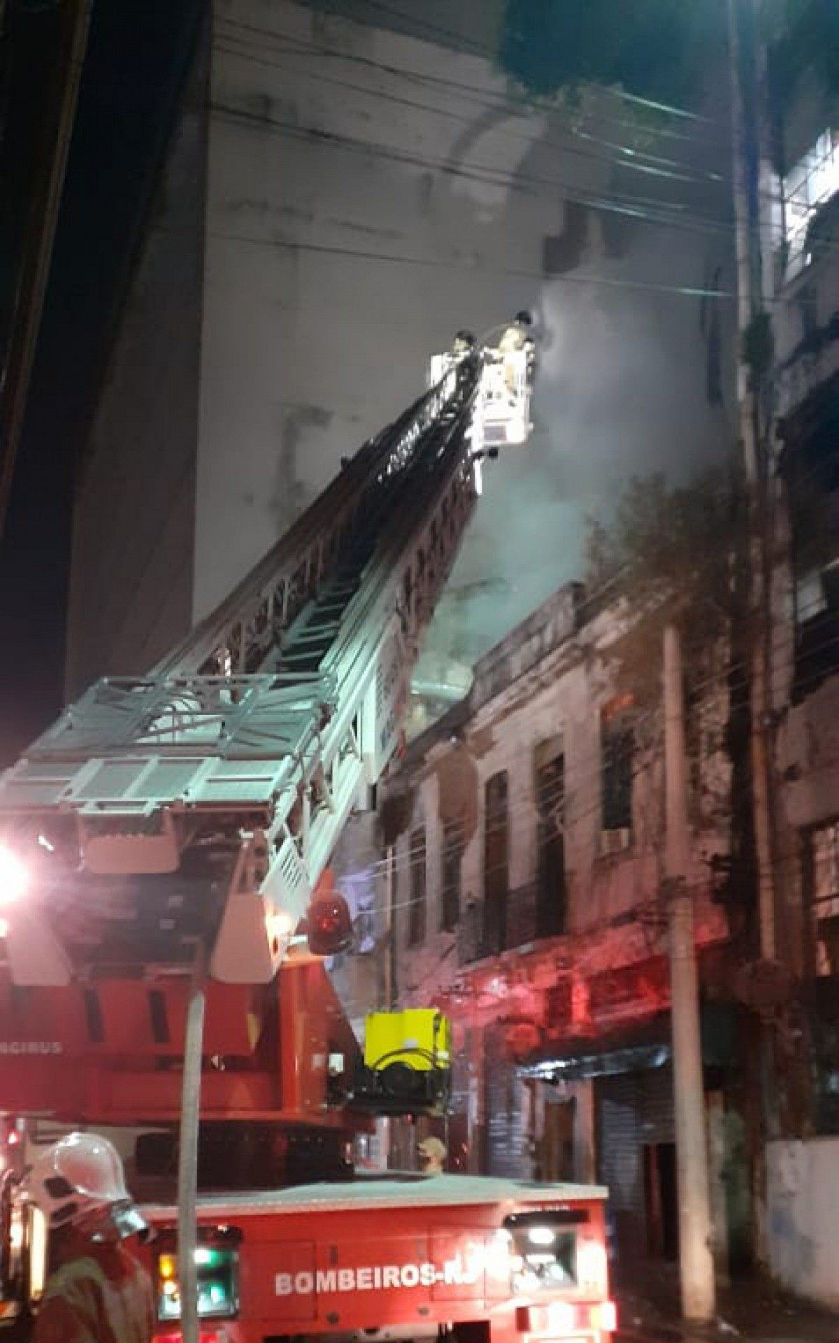 Incêndio atinge prédio no Centro do Rio - Divulgação / Secretaria Municipal de Assistência Social
