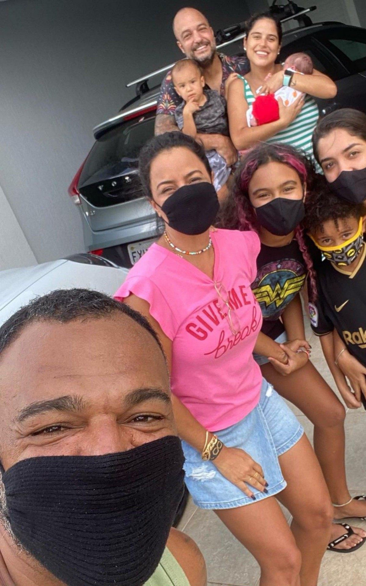 Luciele Di Camargo e a fam&iacute;lia