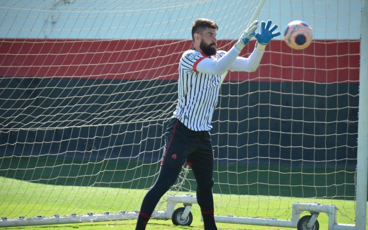 Fernando Miguel fala sobre saída do Vasco: 'Desgaste era ...