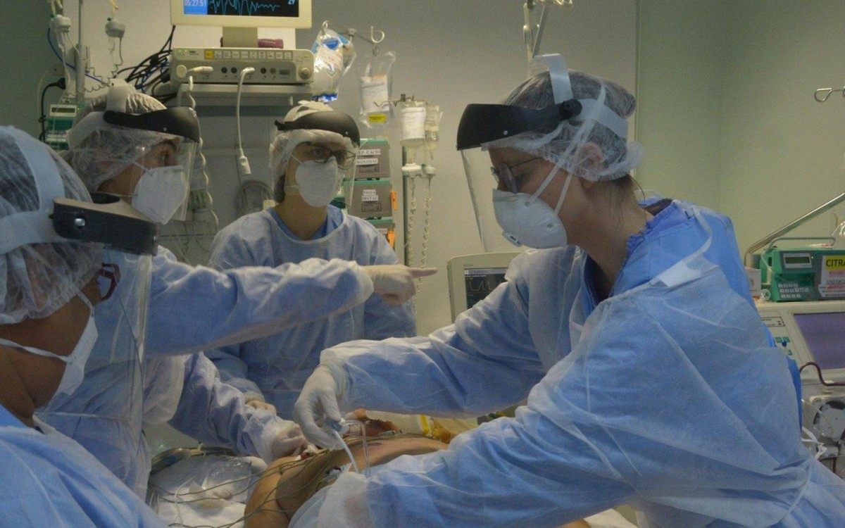 A taxa de ocupa&ccedil;&atilde;o por leitos de UTI na rede p&uacute;blica do estado &eacute; de 87,6% at&eacute; o momento