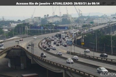 Trânsito na Ponte Rio-Niterói é fechado por 20 minutos para resgate de cachorro