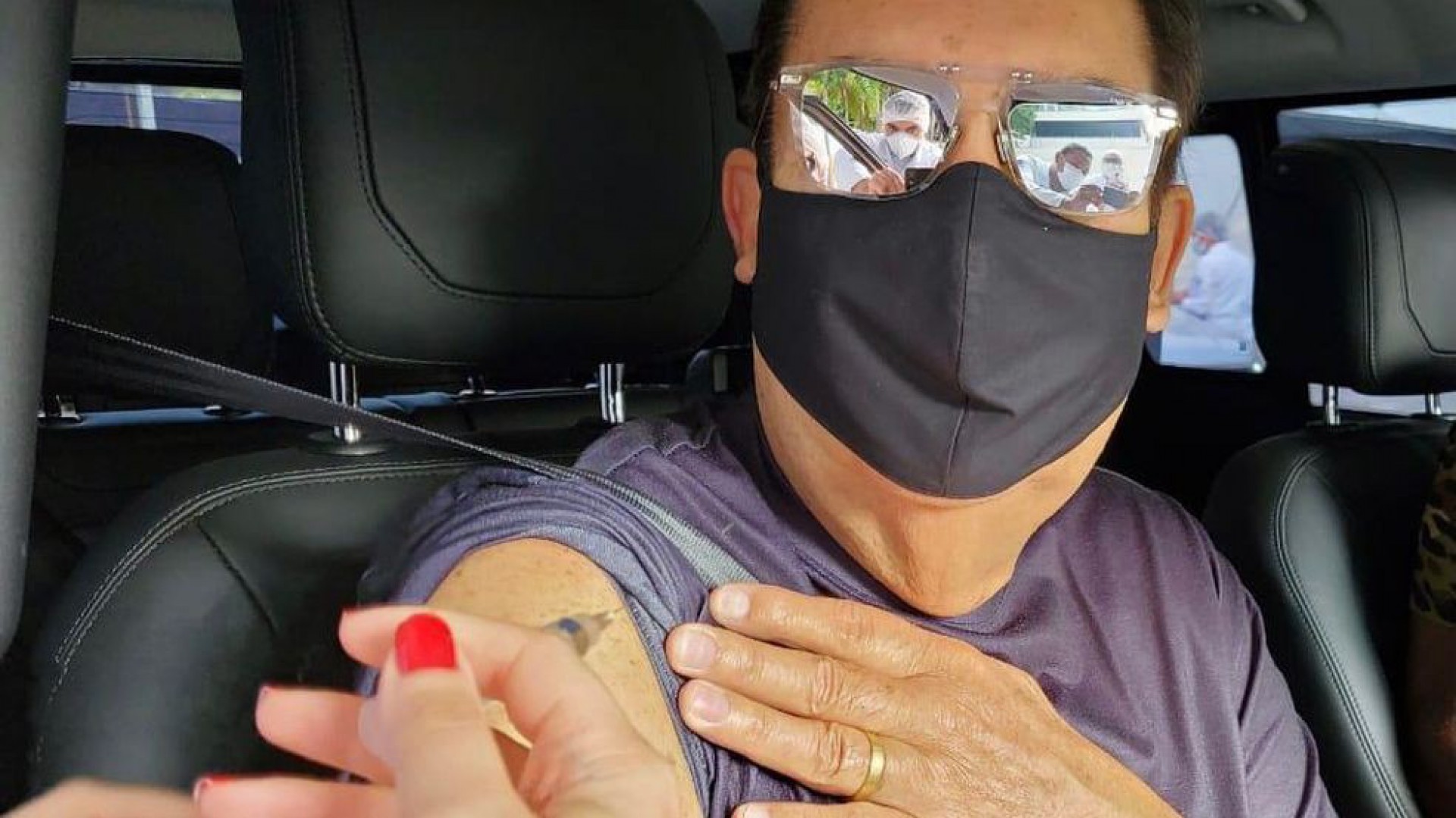 Faustão recebe primeira dose da vacina - Reprodução Instagram