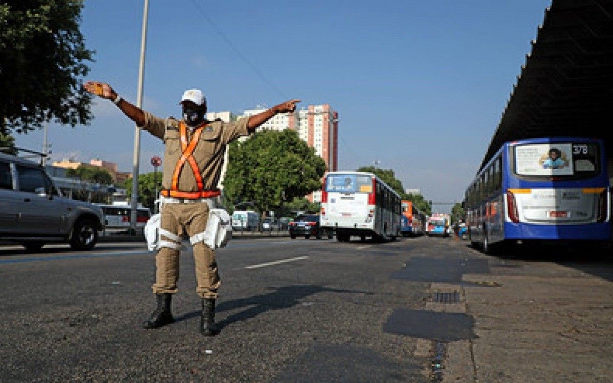 A GM &eacute; respons&aacute;vel pela fiscaliza&ccedil;&atilde;o do tr&acirc;nsito na cidade 