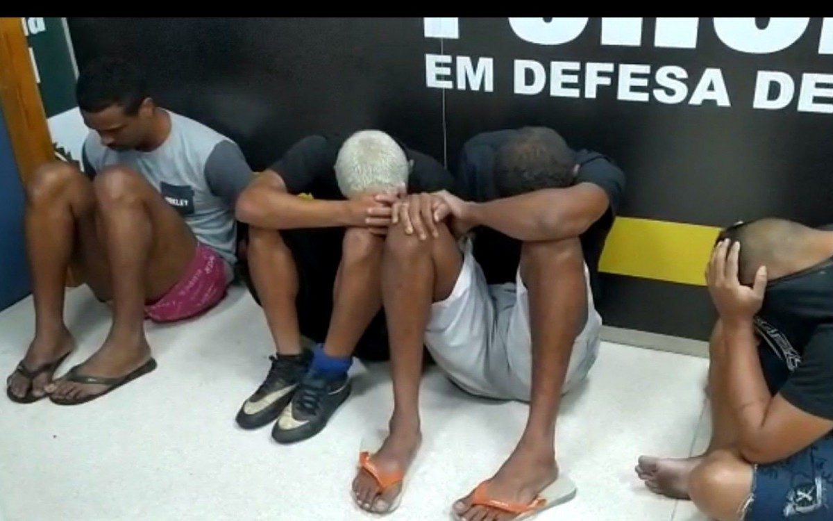 Homens ligados &agrave; narcomil&iacute;cia da Zona Oeste do Rio se passavam por agentes da Pol&iacute;cia Civil para sequestrar rivais