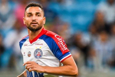 Especulado no Fluminense, atacante Gilberto se aproxima de clube da Série A