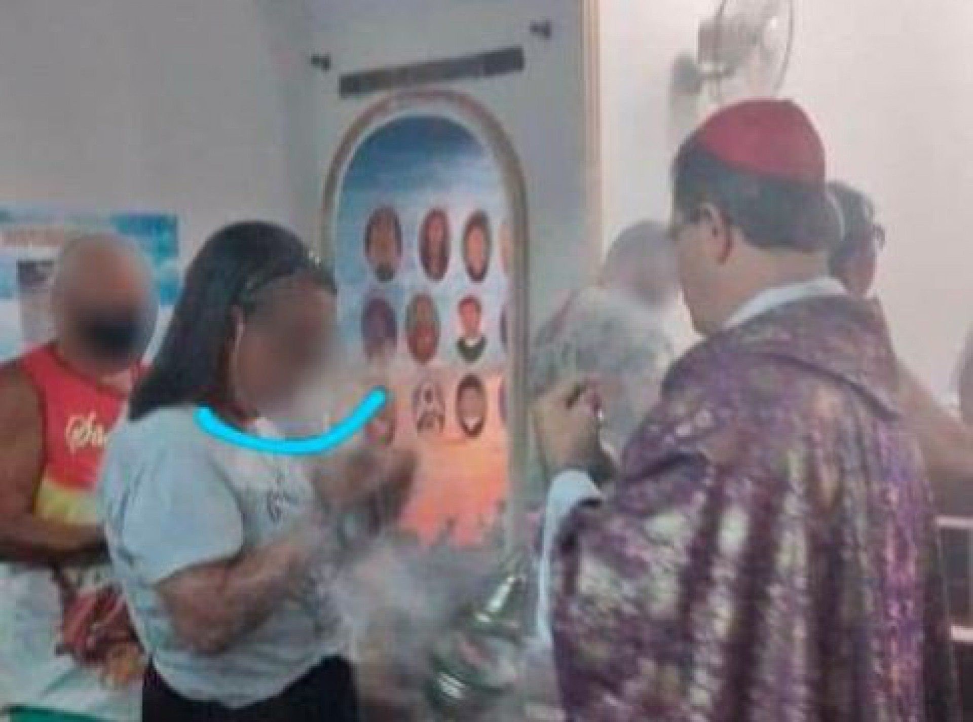 Padre de Cabo Frio afirma, em missa, que máscaras não servem para nada