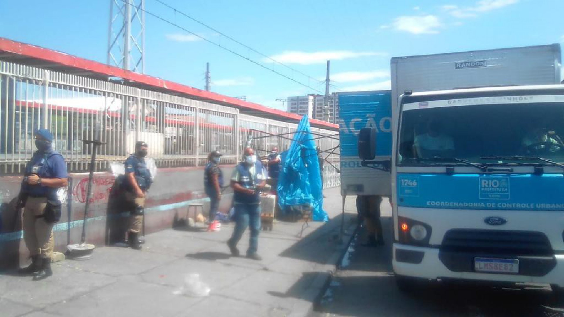 Comboio da Seop fez operação de ordenamento em Madureira - Divulgação/Seop