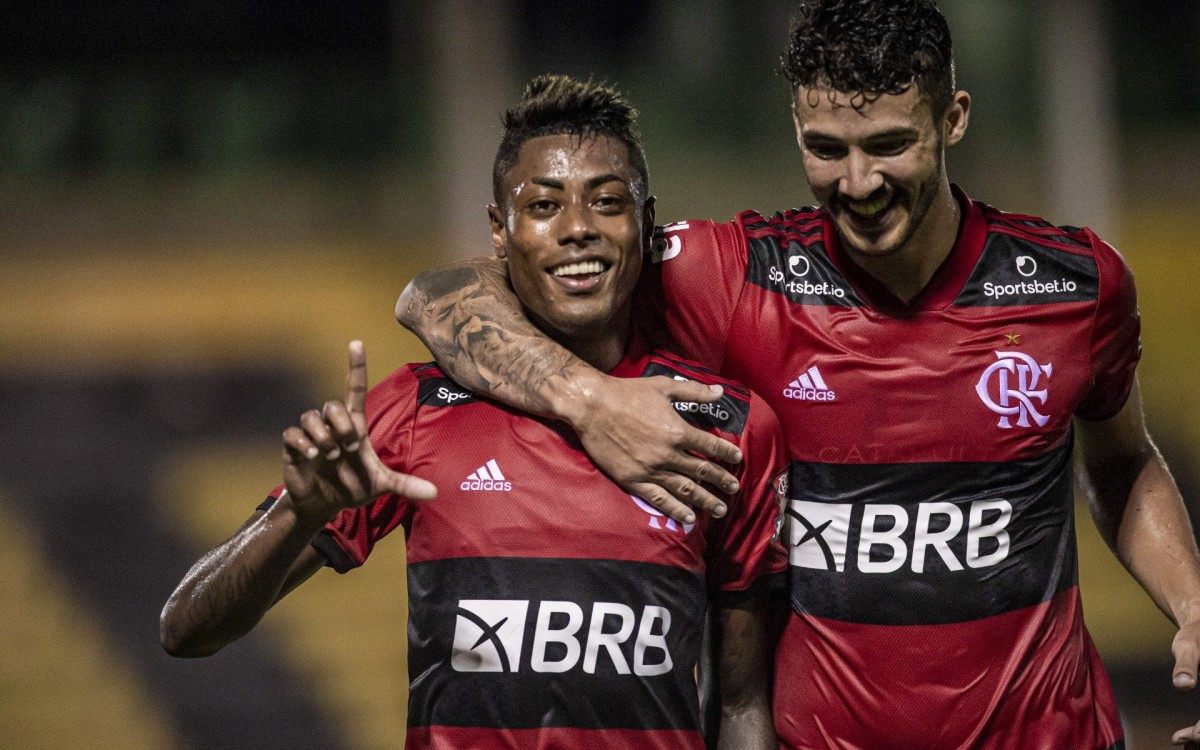 Bruno Henrique, atacante do Flamengo comemora gol sobre o Bangu