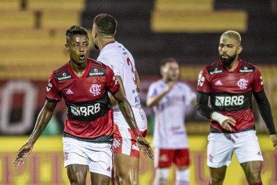 Ídolo do Flamengo, Gabigol revela que ficou dois meses sem falar com Bruno Henrique