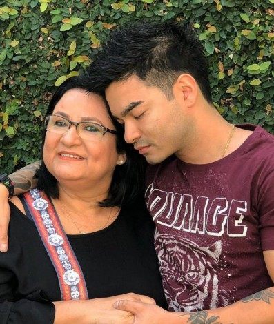 Yudi Tamashiro e a mãe, dona Tânia - Reprodução