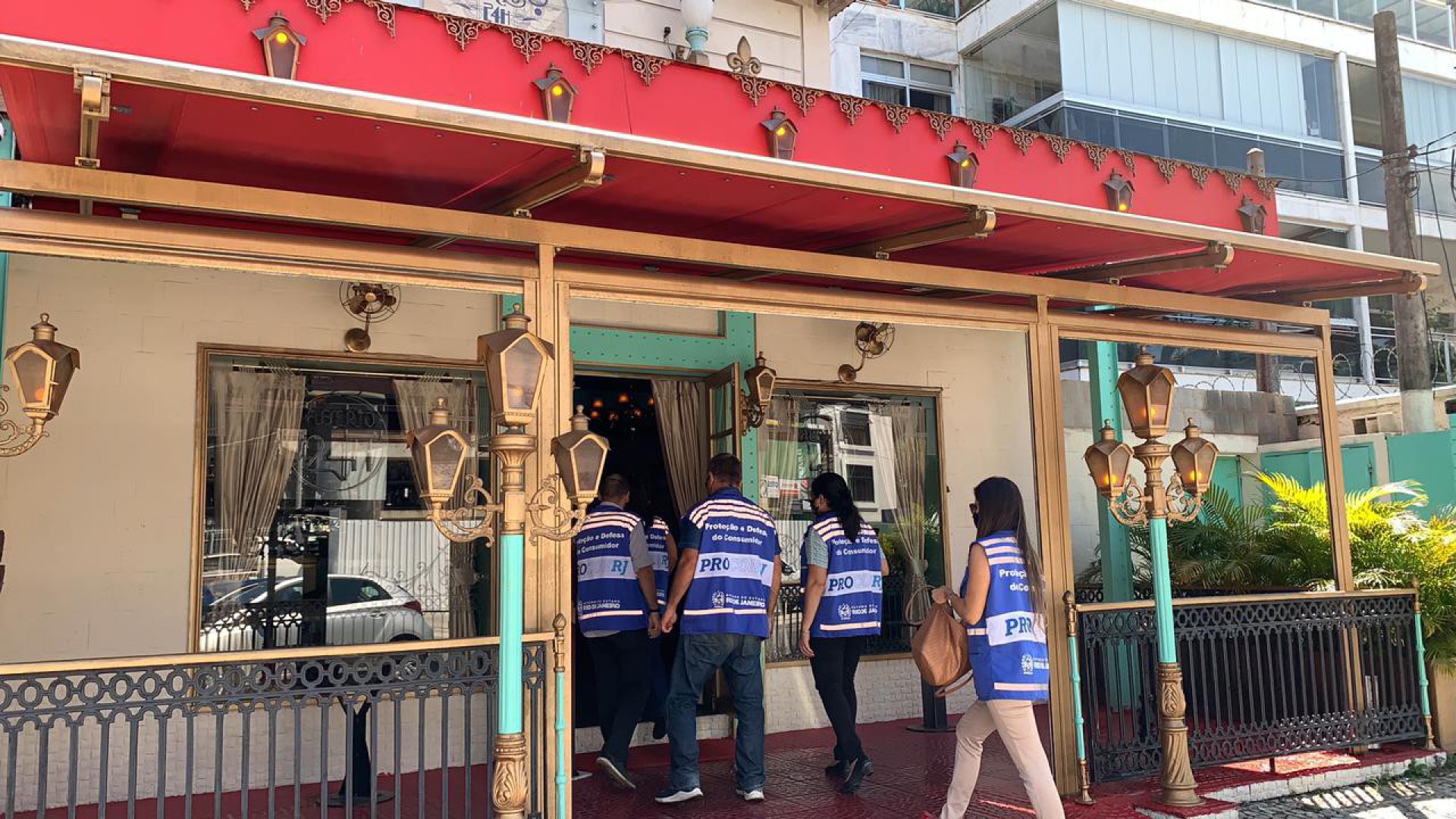 Procon-RJ realiza ação de fiscalização na Zona Oeste contra estabelecimentos e empresas de festas - Divulgação/Procon RJ
