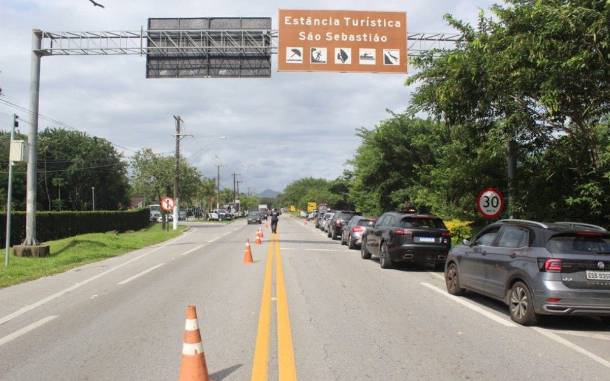 Prefeitura de S&atilde;o Sebasti&atilde;o est&aacute; realizando uma opera&ccedil;&atilde;o de 24h de barreira sanit&aacute;ria em Boraceia, Costa Sul da cidade