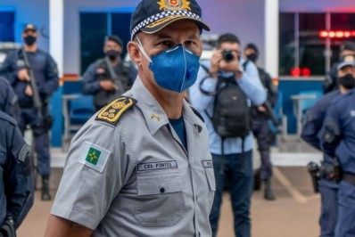 Pasta da Justiça nomeia comandante da PM do DF exonerado por furar fila da vacina
