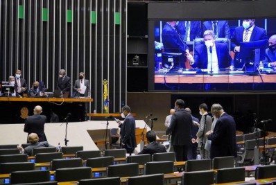 Câmara aprova novo limite para quem pedir BPC ao INSS