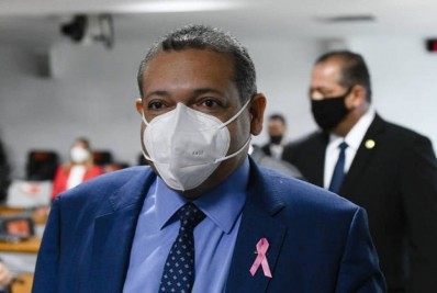 Kassio Nunes Marques vota contra suspensão do orçamento secreto