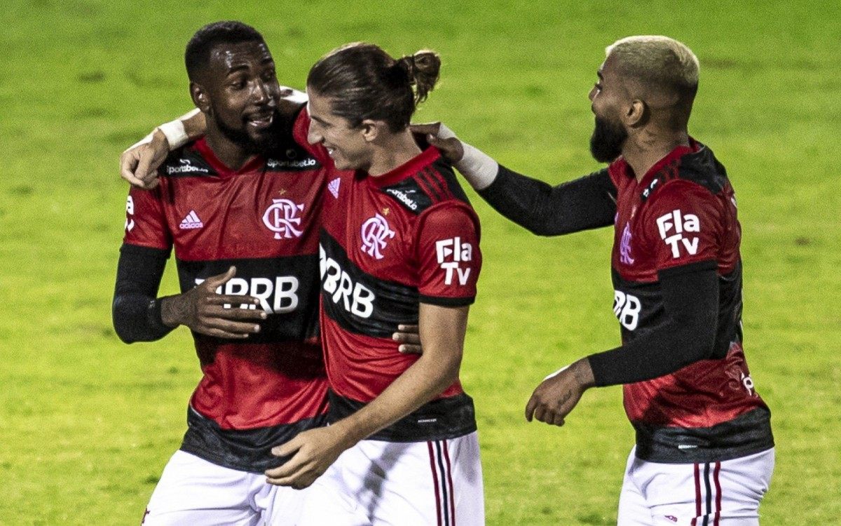 O Flamengo goleou o Madureira por 5 a 1 na segunda-feira